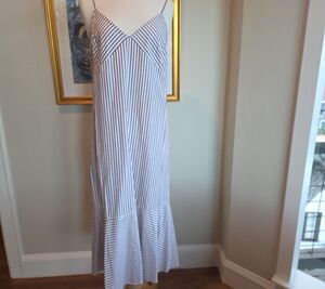 💙Club Monaco White and Brown Striped Spaghetti-Strap Maxi Slip Dress